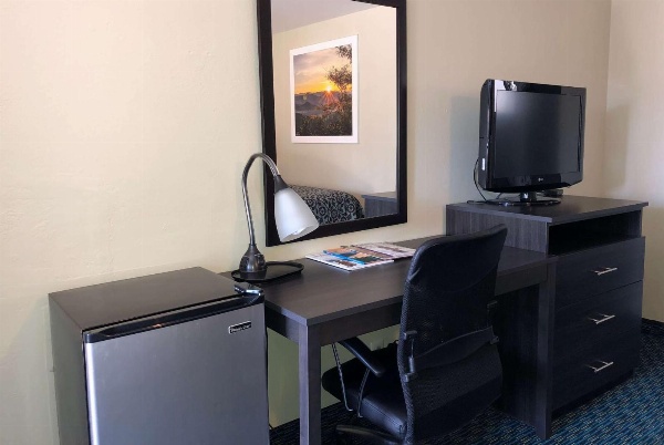 Days Inn by Wyndham South Lake Tahoe image 7